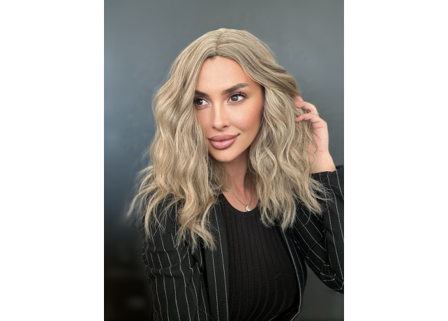 Peruca Blond Natural Ondulat